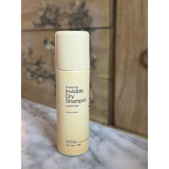 Freshen Up Invisible Dry Shampoo 35ml - Picture 2 of 4